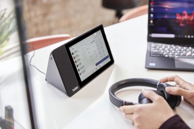 Mit Lenovo ThinkSmart View ganz einfach Termine verwalten und an MicrosoftTeam Meetings teilnehmen.